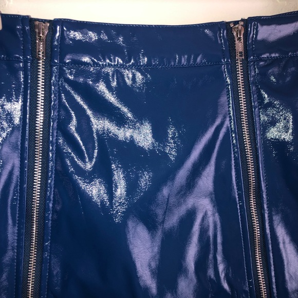 NWT Lazy Oaf Feeling Blue Vinyl Skirt Multi Zip Front Size US 18 Mini Skirt - Picture 9 of 16